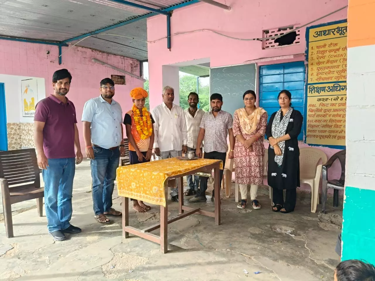 नव्या ने गोल्ड मेडल जीतकर जिले का नाम रोशन