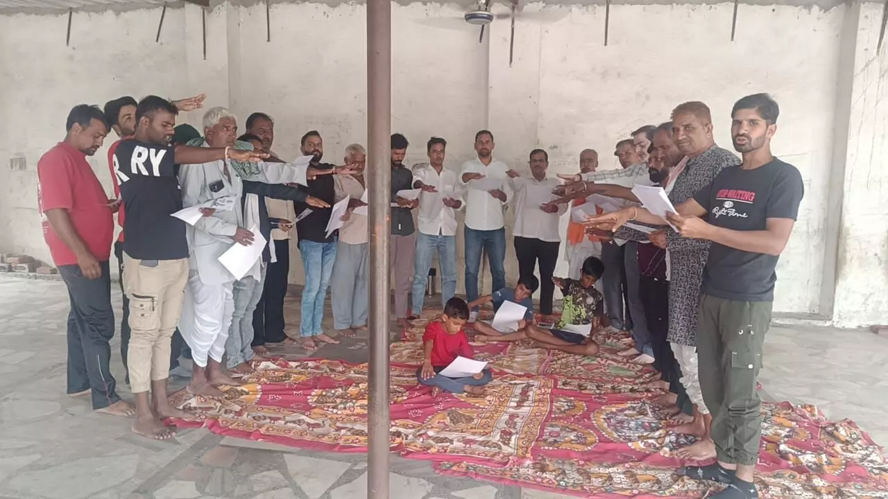 नंदराय मंडल की बैठक आमां देवनारायण मंदिर में आयोजित, लिया संकल्प- “स्वदेशी खाएंगे, स्वदेशी अपनाएंगे”