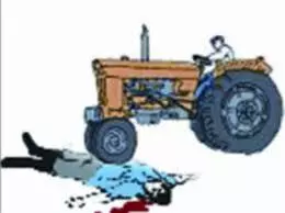 किसान की कुएं में गिरने और युवक की ट्रैक्टर की टक्कर से मौत