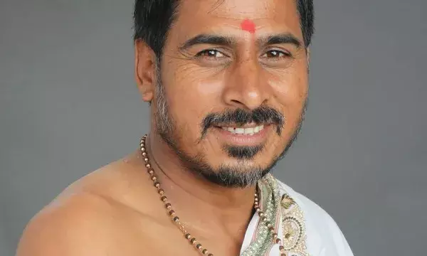 सादी में नाकोड़ा भैरव और पार्श्वनाथ मंदिर का निर्माण, पुजारी 90 दिन की तपस्या में लीन, कल होगी पूर्णाहुति सादी में नाकोड़ा भैरव और पार्श्वनाथ मंदिर का निर्माण, पुजारी 90 दिन की तपस्या में लीन, कल होगी पूर्णाहुति