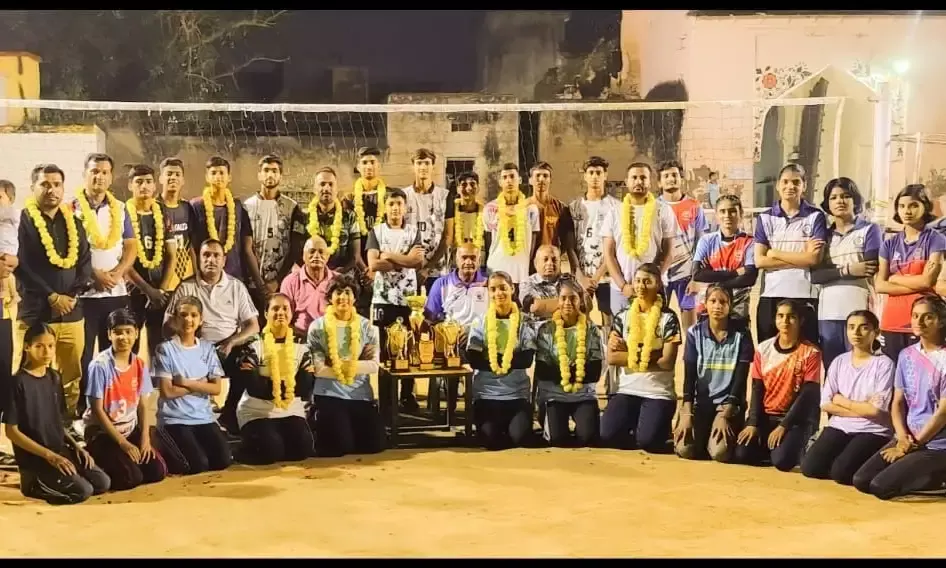 भीलवाड़ा ने राज्य स्तरीय विद्यालयी वॉलीबॉल प्रतियोगिता में दिखाया जलवा, तीन वर्गों में जीते पदक