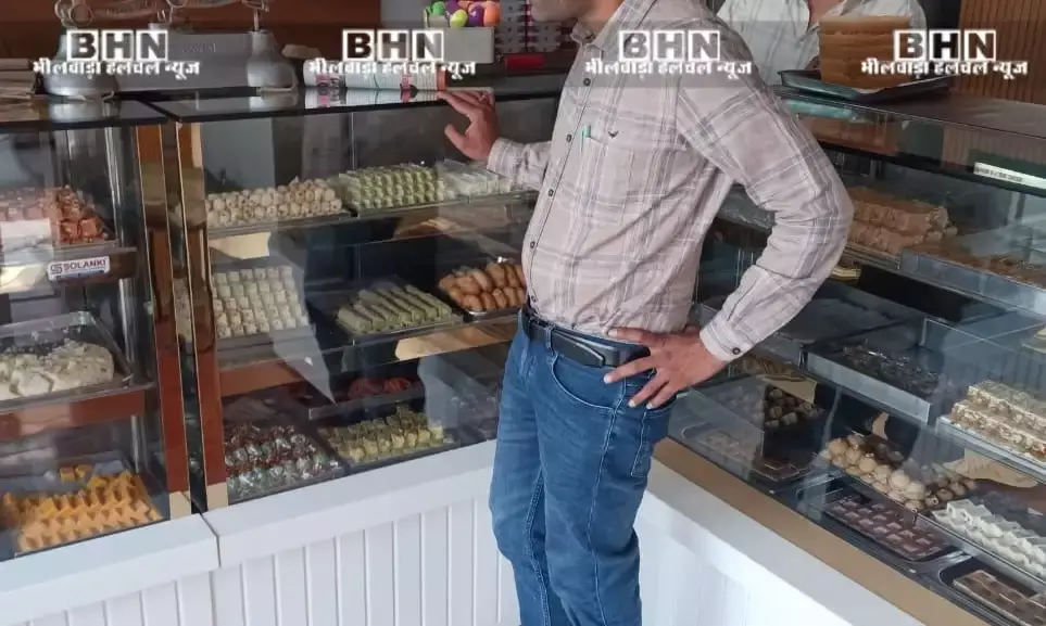 1500 किलो मावा नष्ट्र, 200 किलो मिर्च पाउडर सीज