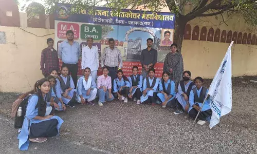 हरीश आंजना स्नाकोत्तर महाविद्यालय की छात्राएं अंतर महाविद्यालय खो खो प्रतियोगिता के लिए रवाना