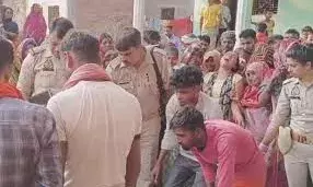 करवा चौथ पर गंगा किनारे दर्दनाक घटना — पत्नी को जहर देकर पति ने भी निगला जहर, दोनों की मौत करवा चौथ पर गंगा किनारे दर्दनाक घटना — पत्नी को जहर देकर पति ने भी निगला जहर, दोनों की मौत