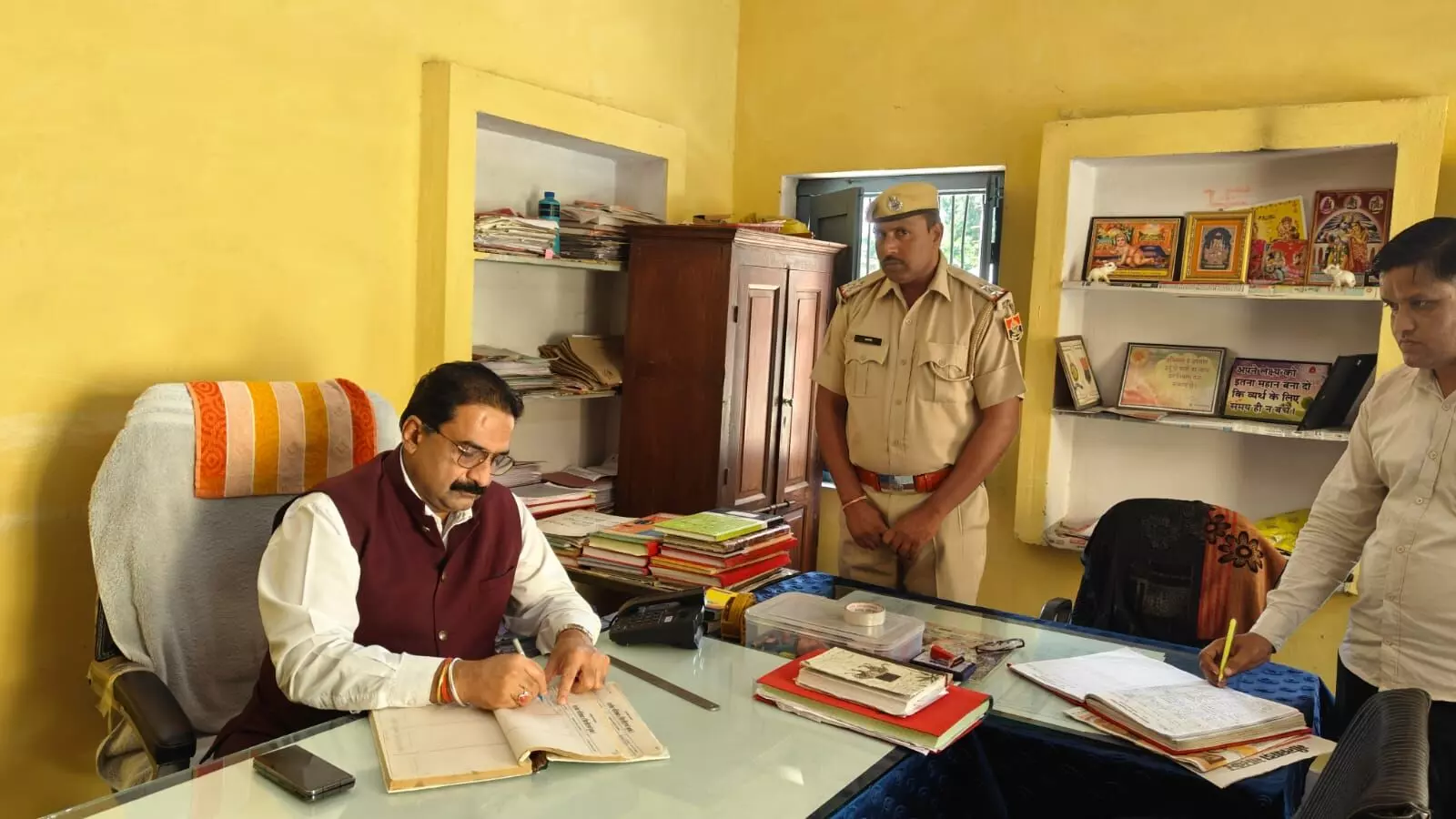 जिला एवं सत्र न्यायाधीश अभय जैन ने किया उपकारागार का निरीक्षण