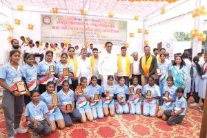 विधायक ने की विद्यालय में सीएसआर मद से 5 नए कक्ष बनाने की घोषणा