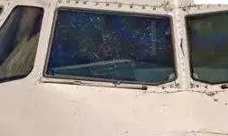 विमान की विंडशील्ड में दरार, 76 यात्री सुरक्षित लैंडिंग