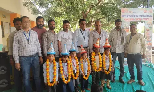 पीएम श्री विद्यालय बाकरा में टी.एल.एम. शिक्षण सामग्री का वितरण