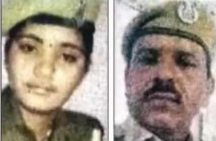 उत्पीड़न के दोषी एसआई उपेंद्र सिंह पर गिरी बड़ी गाज — विभाग ने उतारा रैंक, सिपाही बनाकर भेजा लाइन उत्पीड़न के दोषी एसआई उपेंद्र सिंह पर गिरी बड़ी गाज — विभाग ने उतारा रैंक, सिपाही बनाकर भेजा लाइन