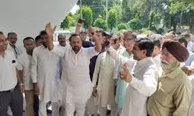 कांग्रेस के जिलाध्यक्ष चयन को लेकर गुटबाजी बढ़ी, कई जिलों में हुई झड़प