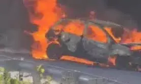 कार और बस की टक्कर के बाद लगी भीषण आग, जिंदा जलने से 2 की मौत