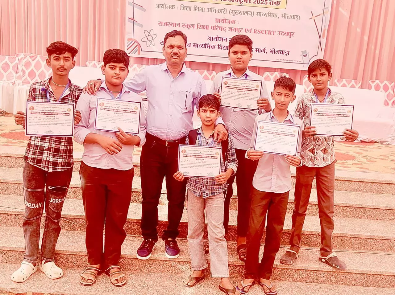 जिलास्तरीय मेले में पनोतिया विद्यालय के छात्र अर्जुन व प्रदीप का राज्य स्तर के लिए चयन