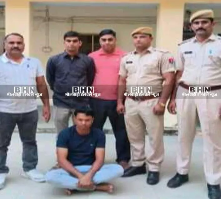 लूट के मामले में वांछित आरोपित मोहम्मद ताहिर छह साल बाद पकड़ा गया, 5 हजार रुपये का घोषित था इनाम लूट के मामले में वांछित आरोपित मोहम्मद ताहिर छह साल बाद पकड़ा गया, 5 हजार रुपये का घोषित था इनाम