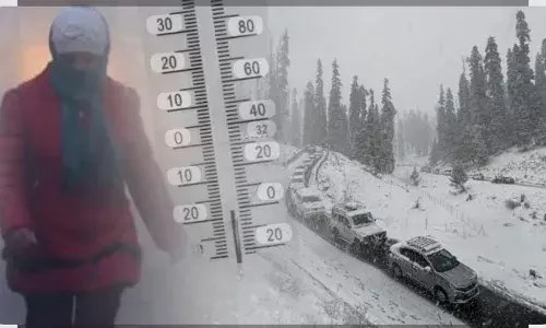 इस बार पड़ेगी ज्यादा ठंड: हिमालय का 86% हिस्सा दो महीने पहले ही बर्फ से ढंका, ला नीना करेगा ठंड दोगुनी इस बार पड़ेगी ज्यादा ठंड: हिमालय का 86% हिस्सा दो महीने पहले ही बर्फ से ढंका, ला नीना करेगा ठंड दोगुनी