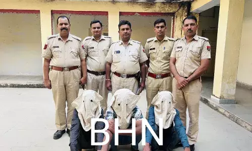 ट्रक चालक पर हमला कर लूट को दिया अंजाम- 24 घंटे में पुलिस के हत्थे चढ़े तीनों बदमाश, नकदी व मोबाइल बरामद