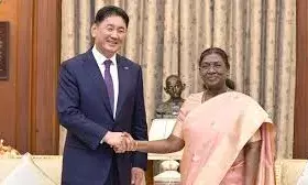 पीएम मोदी आज नई दिल्ली में मंगोलिया के राष्ट्रपति से करेंगे बातचीत