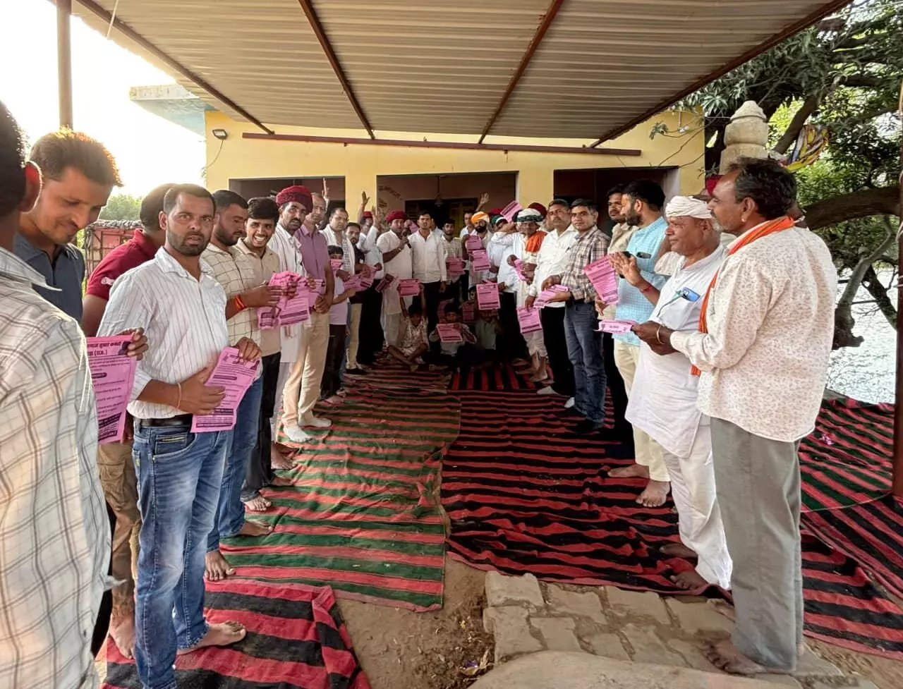 बनेड़ा के कजलोदिया मे गुर्जर समाज सुधार कमेटी की मीटिंग आयोजित