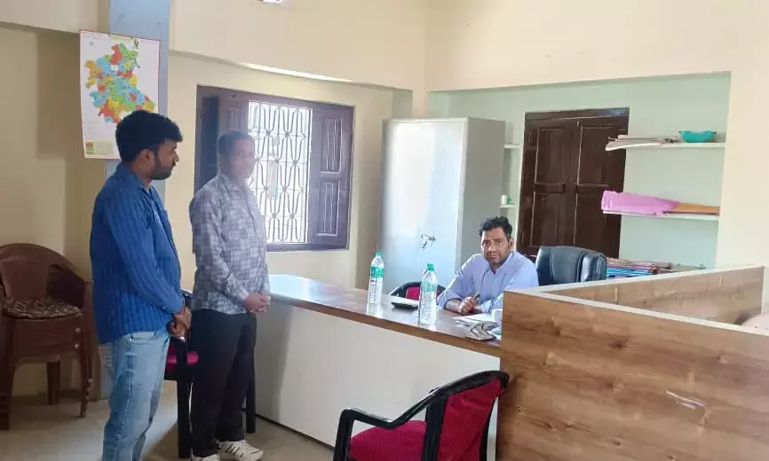 आसींद एस डी एम परमजीत सिंह ने निभाया चिकित्सक धर्म