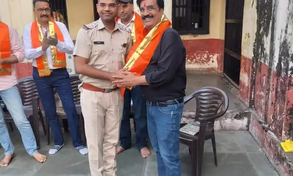 यह जेलर कुछ हटके है... राजसमंद जेल में कैदियों को नई दिशा दे रहे हैं हेमंत सालवी