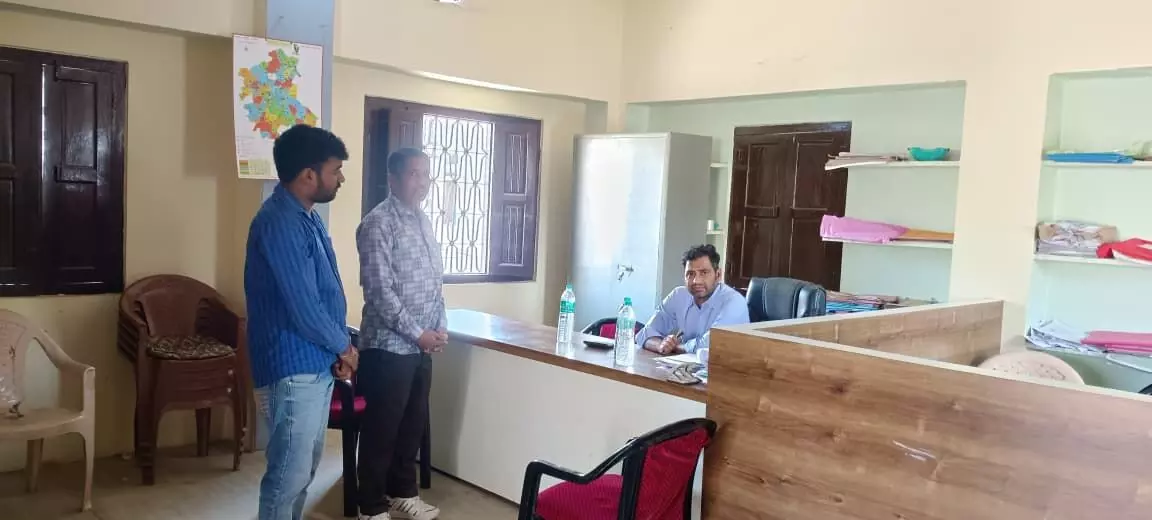 आसींद एस डी एम परमजीत सिंह ने निभाया चिकित्सक धर्म