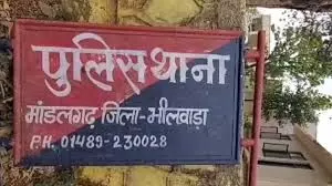 बजरी परिवहन करती चार ट्रैक्टर-ट्रॉली पकड़ी, चालक भागे बजरी परिवहन करती चार ट्रैक्टर-ट्रॉली पकड़ी, चालक भागे