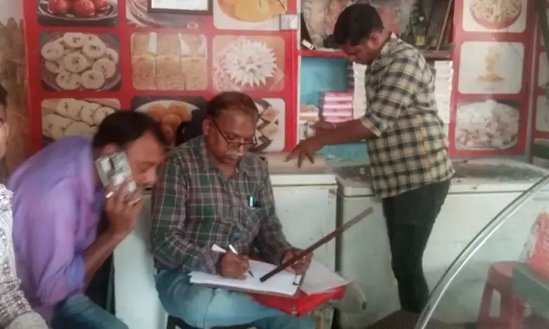 शुद्ध आहार–मिलावट पर वार अभियान के अंतर्गत आकोला में कार्यवाही