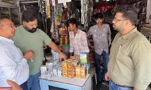 रायला में खाद्य सुरक्षा अधिकारी ने घी पनीर के लिए सैंपल