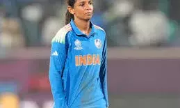 भारतीय कप्तान हरमनप्रीत कौर के चेहरे पर झलक उठा विश्व कप से बाहर होने का डर