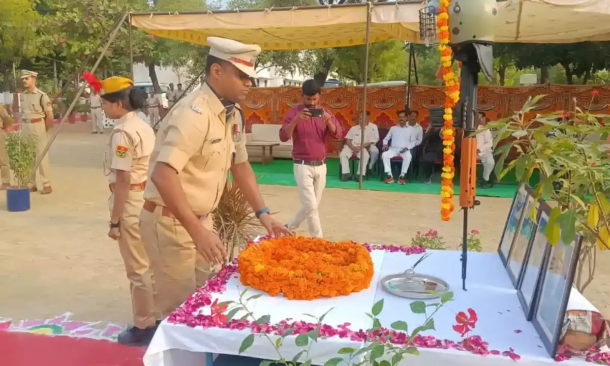 पुलिस शहीद दिवस पर श्रद्धांजलि, वृक्षारोपण एवं रक्तदान शिविर का आयोजन