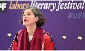 दिल्ली एयरपोर्ट पर कार्रवाई: विदेशी प्रोफेसर वीजा उल्लंघन में डिपोर्ट