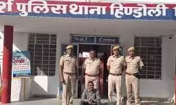 बूंदी में सरपंच पति समेत दो गिरफ्तार गांजा सप्लायर भीलवाड़ा का , वस्त्र नगरी में फूल-फूल रहा है नशे का ‘धंधा’ बूंदी में सरपंच पति समेत दो गिरफ्तार गांजा सप्लायर भीलवाड़ा का , वस्त्र नगरी में फूल-फूल रहा है नशे का ‘धंधा’