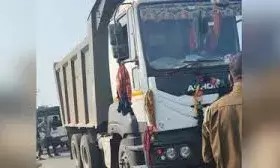 बजरी के डम्पर ने कुचला,  हलवाई की मौत