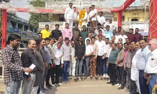 पूर्व उपराष्ट्रपति स्व. शेखावत की जयंती पर पुष्पांजलि कार्यक्रम आयोजित पूर्व उपराष्ट्रपति स्व. शेखावत की जयंती पर पुष्पांजलि कार्यक्रम आयोजित