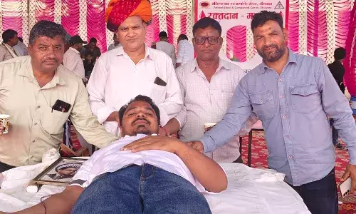 211 जनों ने किया रक्तदान 211 जनों ने किया रक्तदान