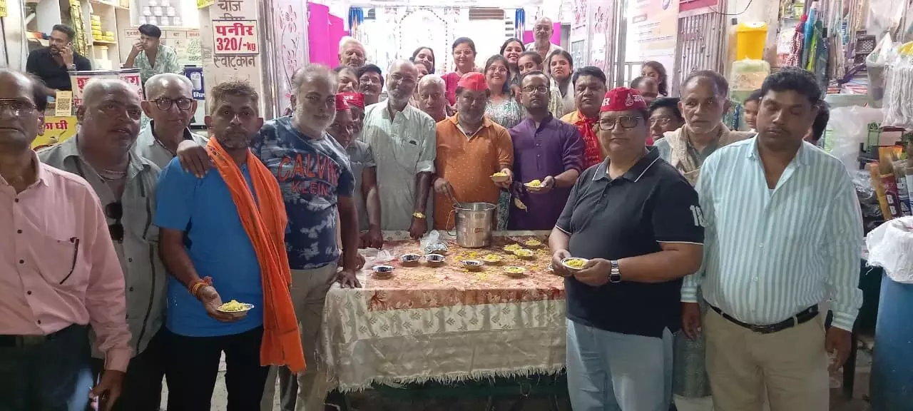 मासिक चंद्रोत्सव पर हुआ कार्यक्रम मासिक चंद्रोत्सव पर हुआ कार्यक्रम