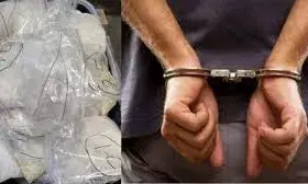 तलवारों के साथ पकड़े गए दो युवक, दोनों गिरफ्तार