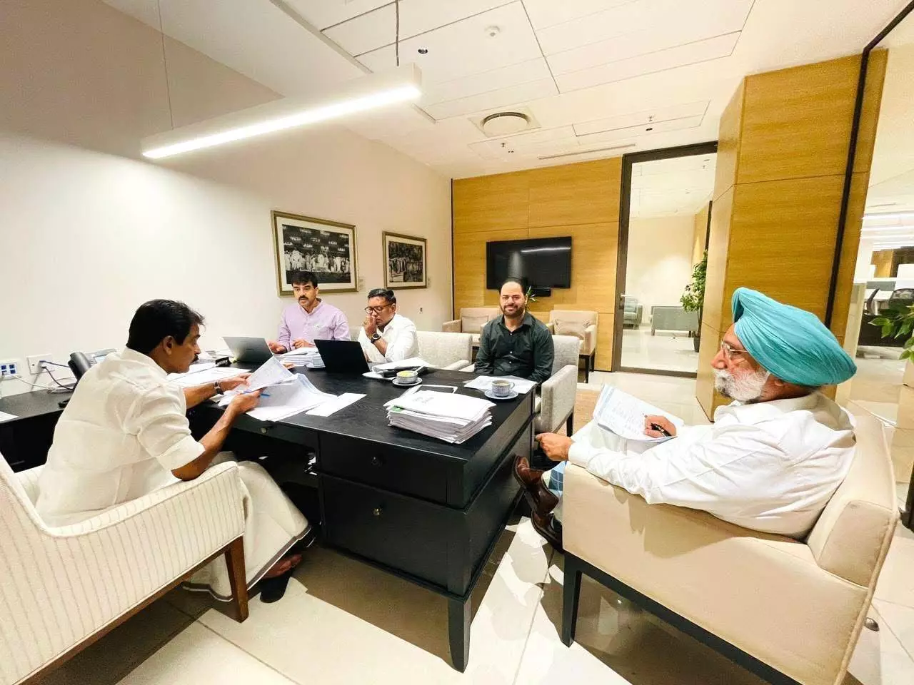 कांग्रेस जिला अध्यक्षों की घोषणा अब बिहार चुनाव बाद!, पैनल सूची आई सामने