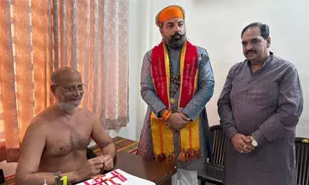 राष्ट्रसंत आचार्य पुलक सागर के दर्शनार्थ पहुंचे डॉ. लक्ष्यराज सिंह मेवाड़