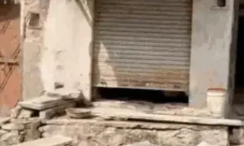 मंगरोप में पटाखे चलाने वालों की लापरवाही से हादसा, बुजुर्ग महिला घायल मंगरोप में पटाखे चलाने वालों की लापरवाही से हादसा, बुजुर्ग महिला घायल