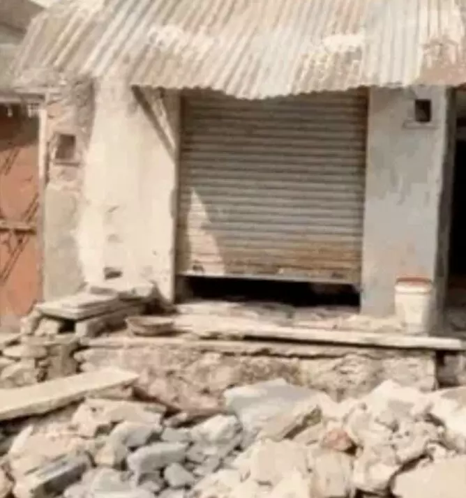 मंगरोप में पटाखे चलाने वालों की लापरवाही से हादसा, बुजुर्ग महिला घायल मंगरोप में पटाखे चलाने वालों की लापरवाही से हादसा, बुजुर्ग महिला घायल