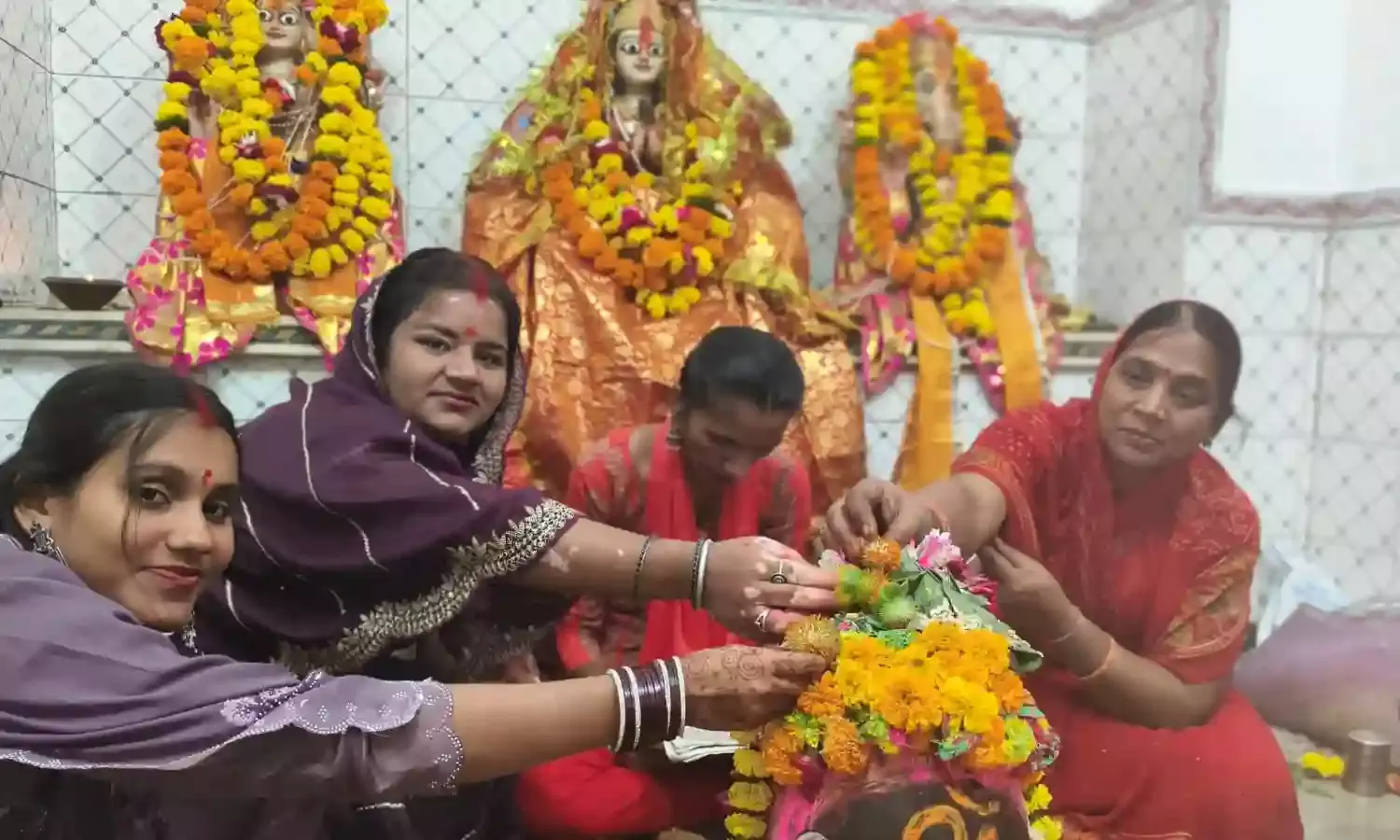 मनसा महादेव व्रत का आयोजन: महादेव मंदिर घोसुण्डा में उमड़ी भीड़*