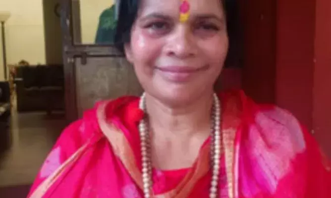 बरेली में साध्वी प्राची का बड़ा बयान — कहा, “बुर्का पर पूरे देश में लगे प्रतिबंध, फर्जीवाड़े का जरिया बना”