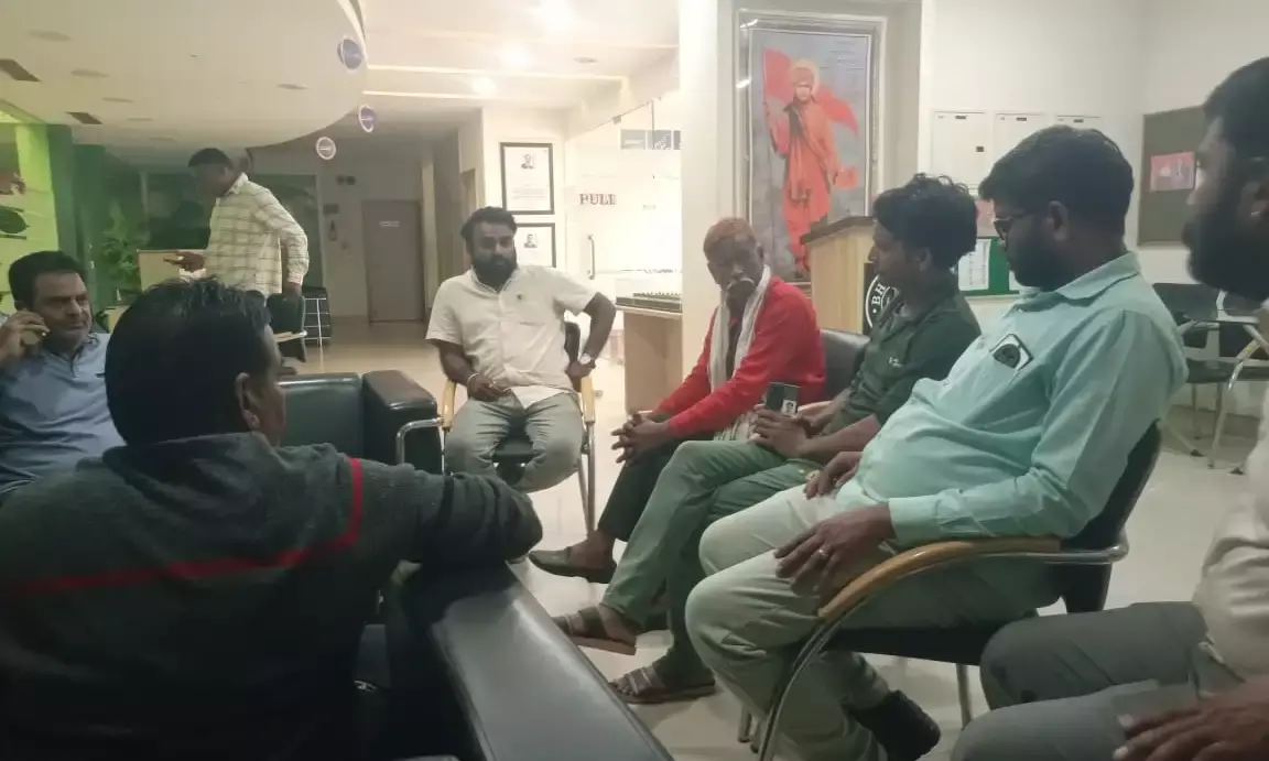 भीलवाड़ा : श्रमिक की मौत के बाद 15 लाख मुआवजे पर समझौता भीलवाड़ा : श्रमिक की मौत के बाद 15 लाख मुआवजे पर समझौता