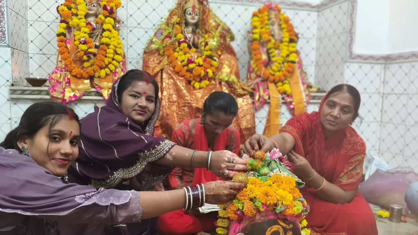 मनसा महादेव व्रत का आयोजन: महादेव मंदिर घोसुण्डा में उमड़ी भीड़*