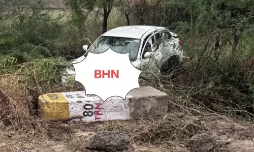 हाइवे से खेत में उतरी कार, दो महिलाओं की मौत, दो घायल