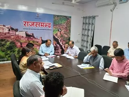 संपर्क पोर्टल की साप्ताहिक समीक्षा बैठक में प्रत्येक परिवादी को राहत प्रदान करने के निर्देश