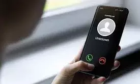 अब मोबाइल पर दिखेगा कॉलर का नाम  धोखाधड़ी रोकने के लिए TRAI और DoT का बड़ा कदम