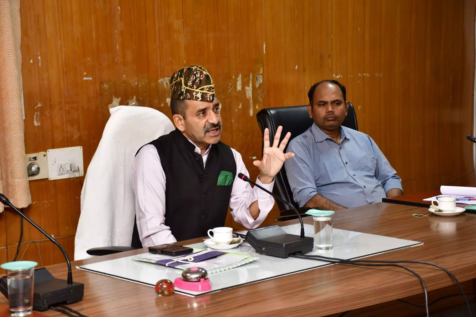 राजस्थान कर्मचारी चयन बोर्ड अध्यक्ष आलोक राज ने ली बैठक