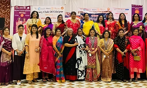 रोटरी क्लब उदयपुर मीरा का ‘यादों के झरोखों से’ दीपोत्सव स्नेह मिलन समारोह सम्पन्न