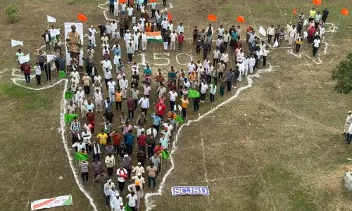 जेल में चार सौ बंदियों ने बनाया भारत का विशाल नक्शा